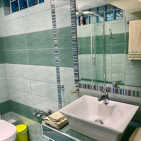 Апартаменты Mesaggala Palace No 4 Неа-Мессагала